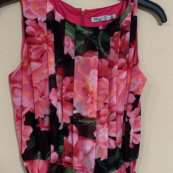 Eliza J Floral Print Pleated Chiffon Maxi Dress - Picture 7 of 8